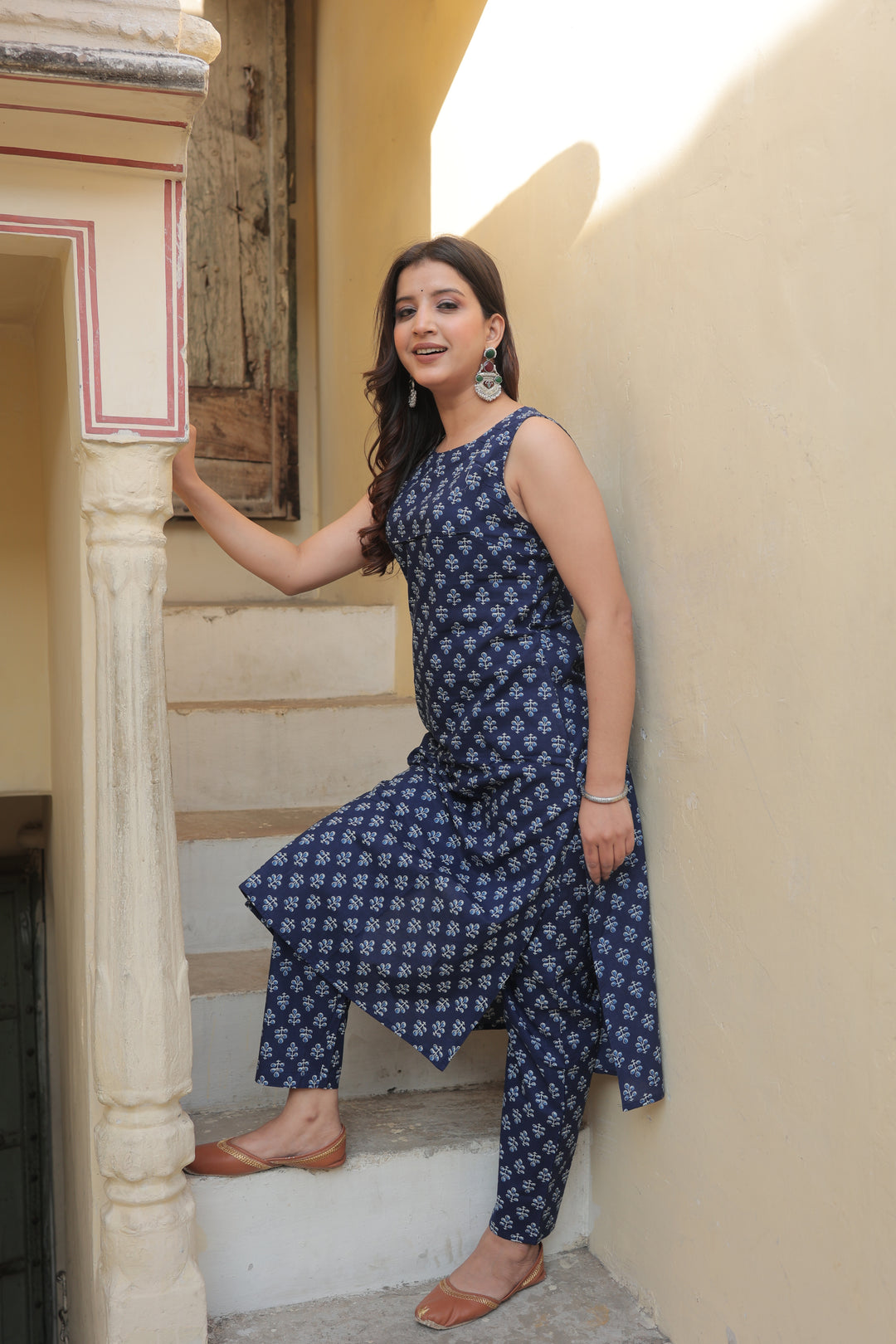 The Aarna Indigo Sanganeri Kurta-Pant Set