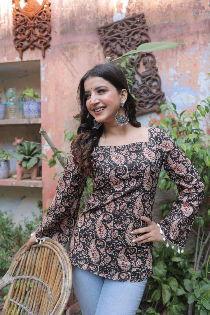 The Zoya Sanganeri Ajrakh Corset Kurti