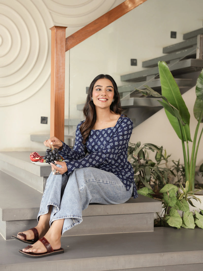 The Vaidehi Jodha-Sleeve Corset Kurti