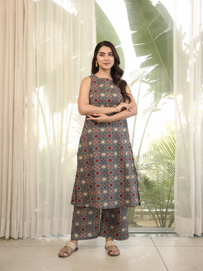 The Shanvi Geometric Printed Cotton Sleeveless Kurta & Pant Set