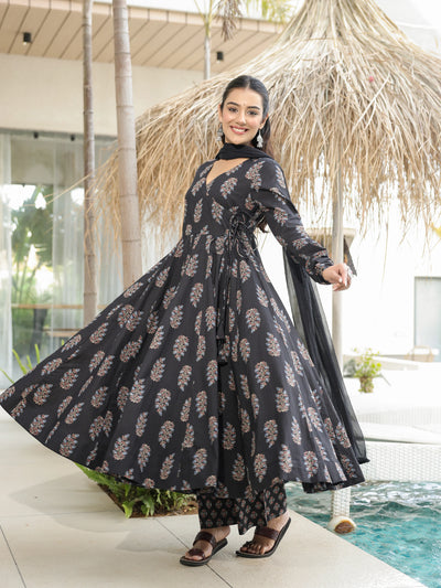 Saumya – Black Tie-Up Cotton Suit Set