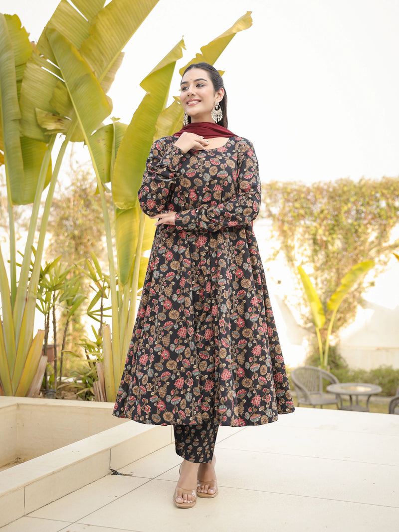 Samira – Premium Floral Cotton Suit Set