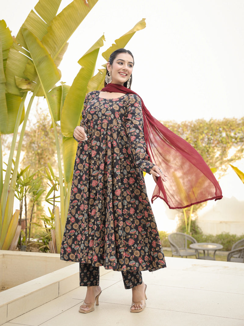 Samira – Premium Floral Cotton Suit Set