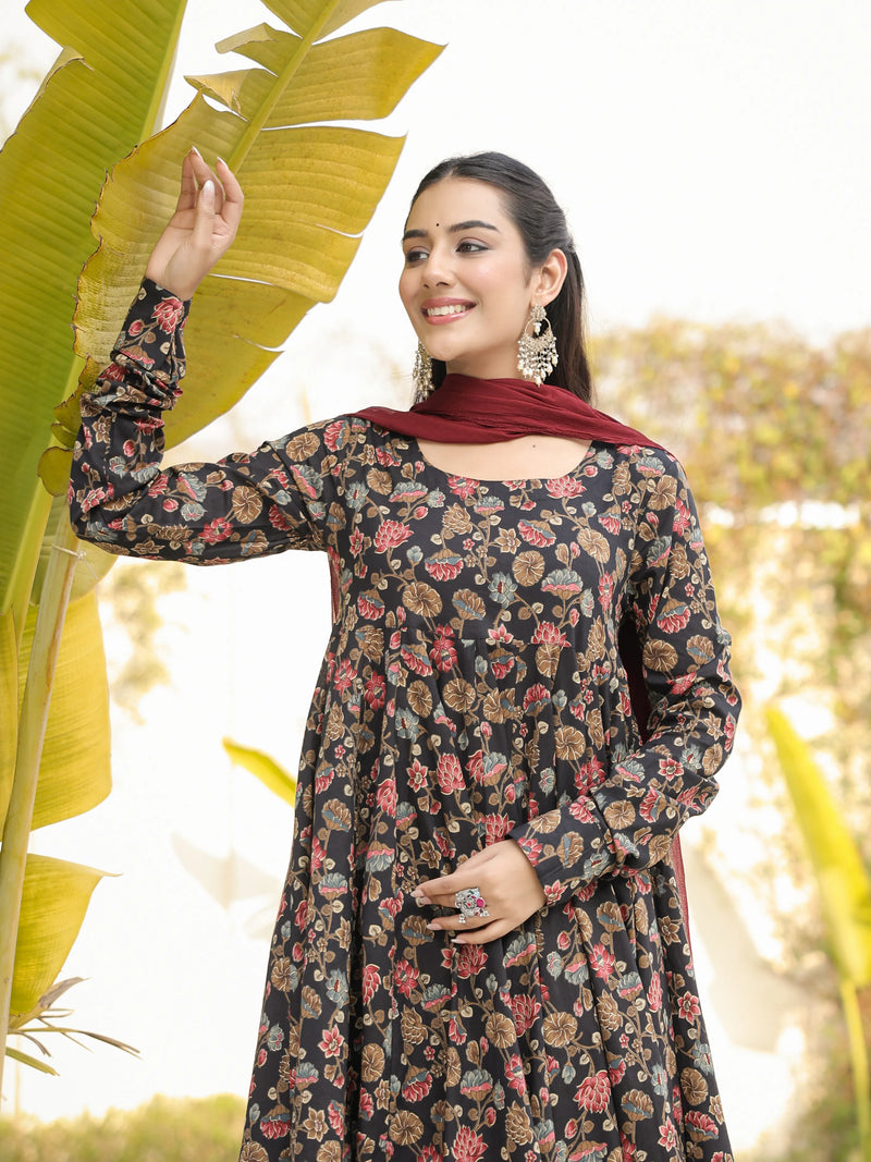 Samira – Premium Floral Cotton Suit Set