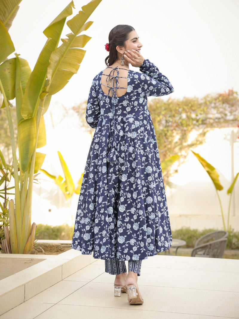 Saanjh – Indigo Floral Cotton Suit Set