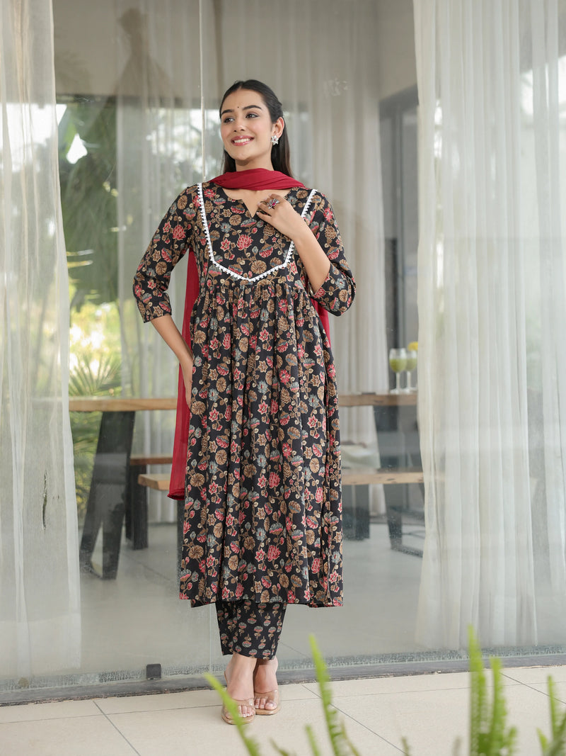 Meera – Black Floral Cotton Suit Set