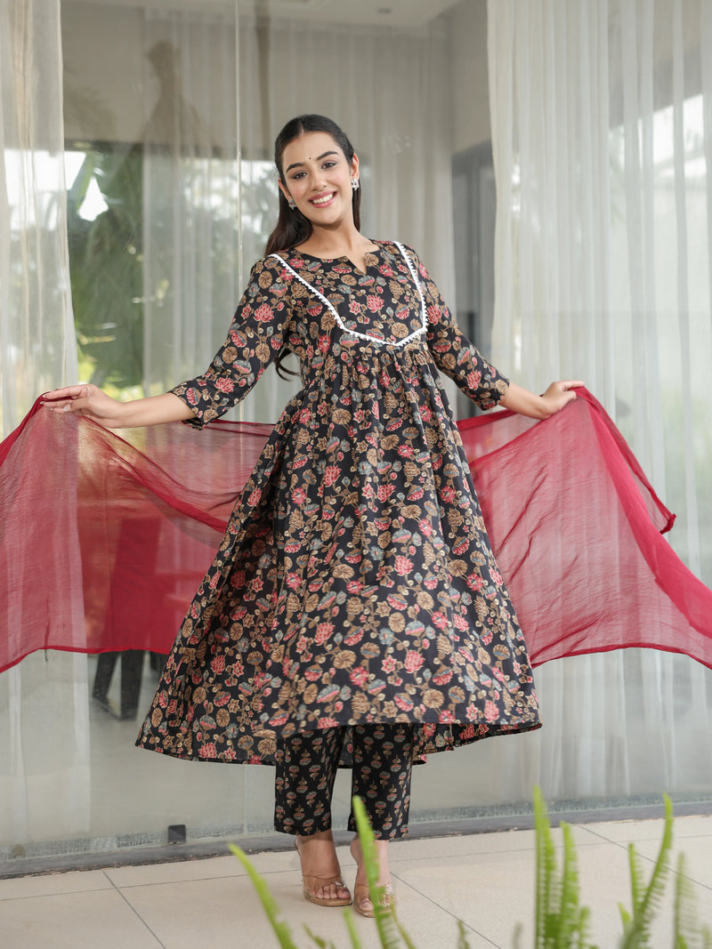 Meera – Black Floral Cotton Suit Set