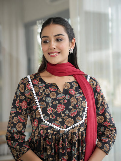 Meera – Black Floral Cotton Suit Set