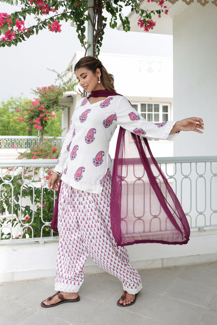 Chandni White Paisley Buta Cotton Farshi Salwar Suit Set