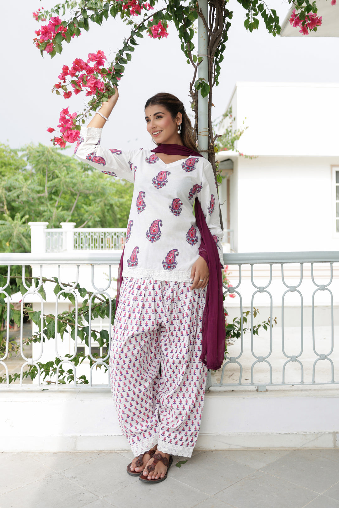Chandni White Paisley Buta Cotton Farshi Salwar Suit Set