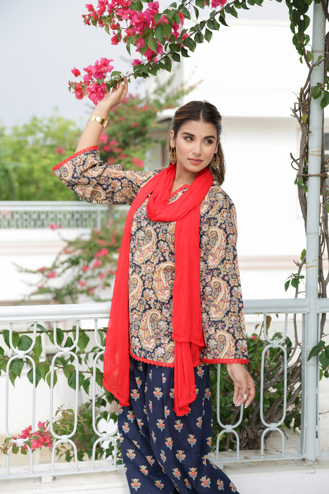 Afsana Navy Blue Paisley Cotton Kurta Pant Set