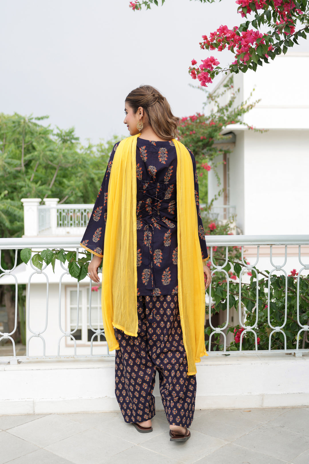 Aaradhya Navy Blue Floral Buta Cotton Kurta Pant Set