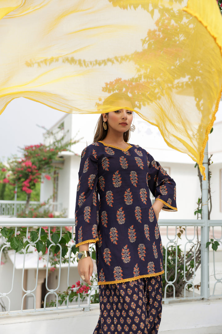 Aaradhya Navy Blue Floral Buta Cotton Kurta Pant Set