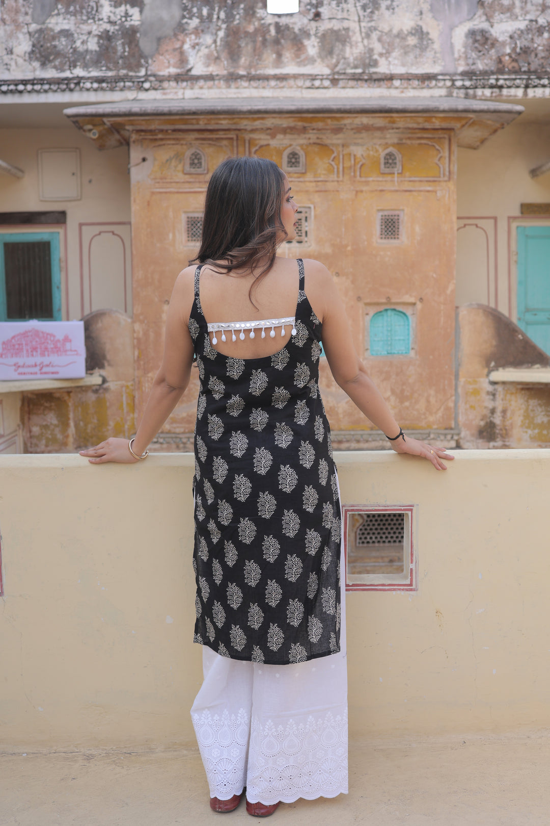 The Rhea Sanganeri Hand-Block Sleeveless Kurti