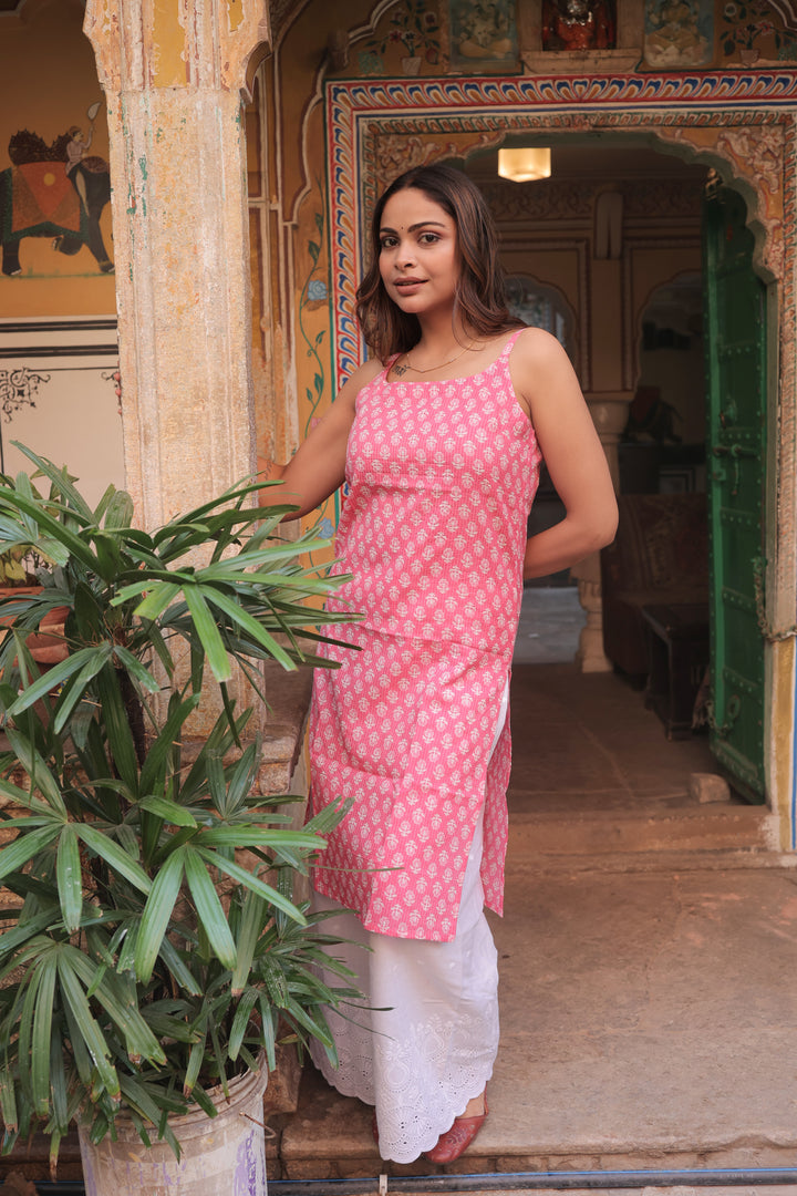 The Diya Sanganeri Hand-Block Sleeveless Kurti