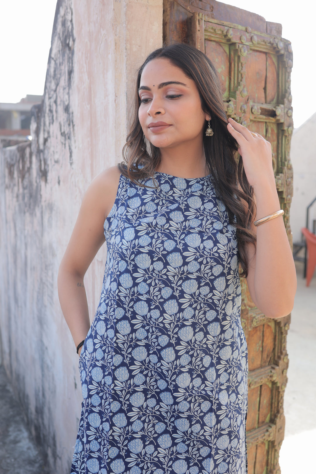 The Meher Indigo Floral Jaal Kurta-Pant Set