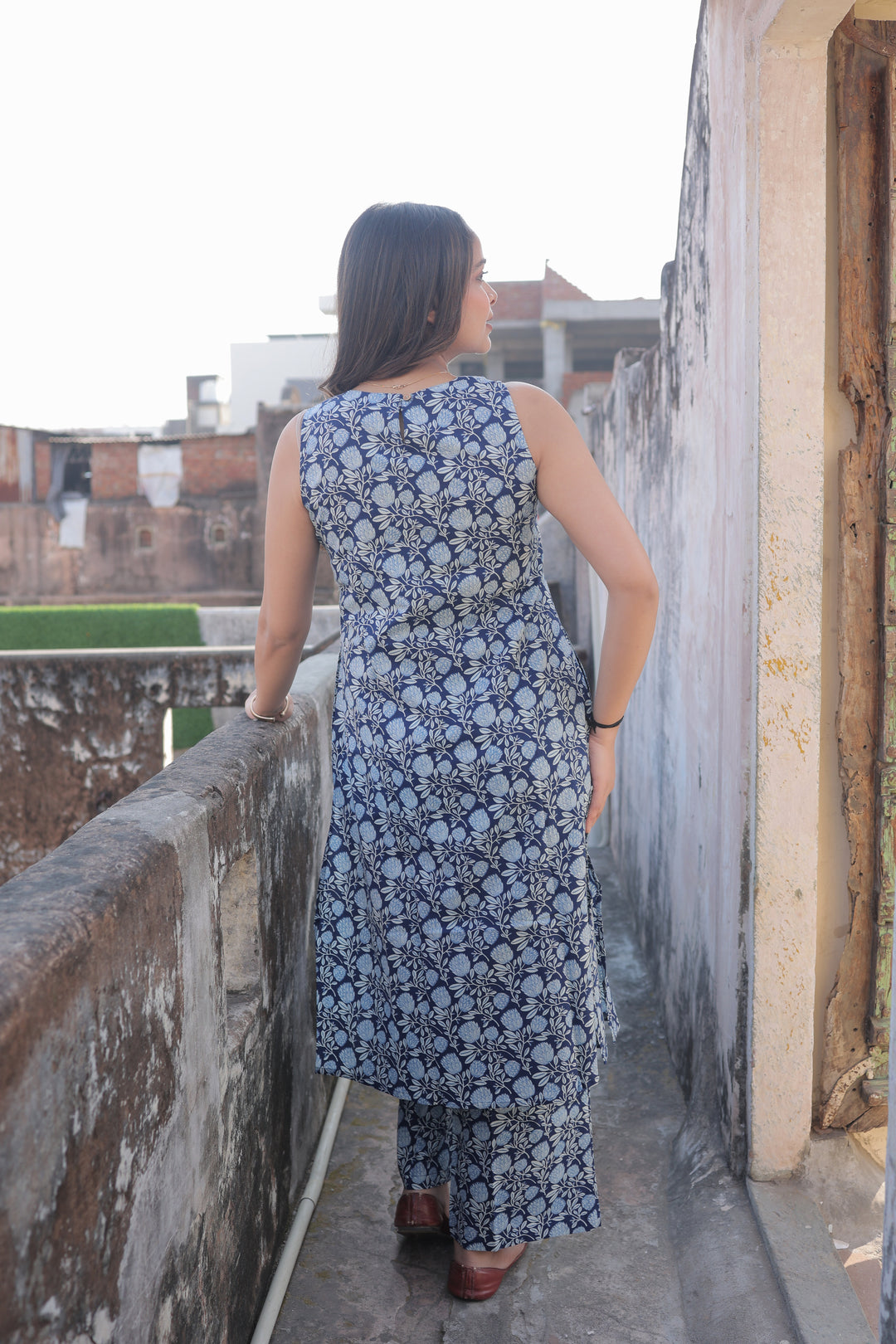 The Meher Indigo Floral Jaal Kurta-Pant Set