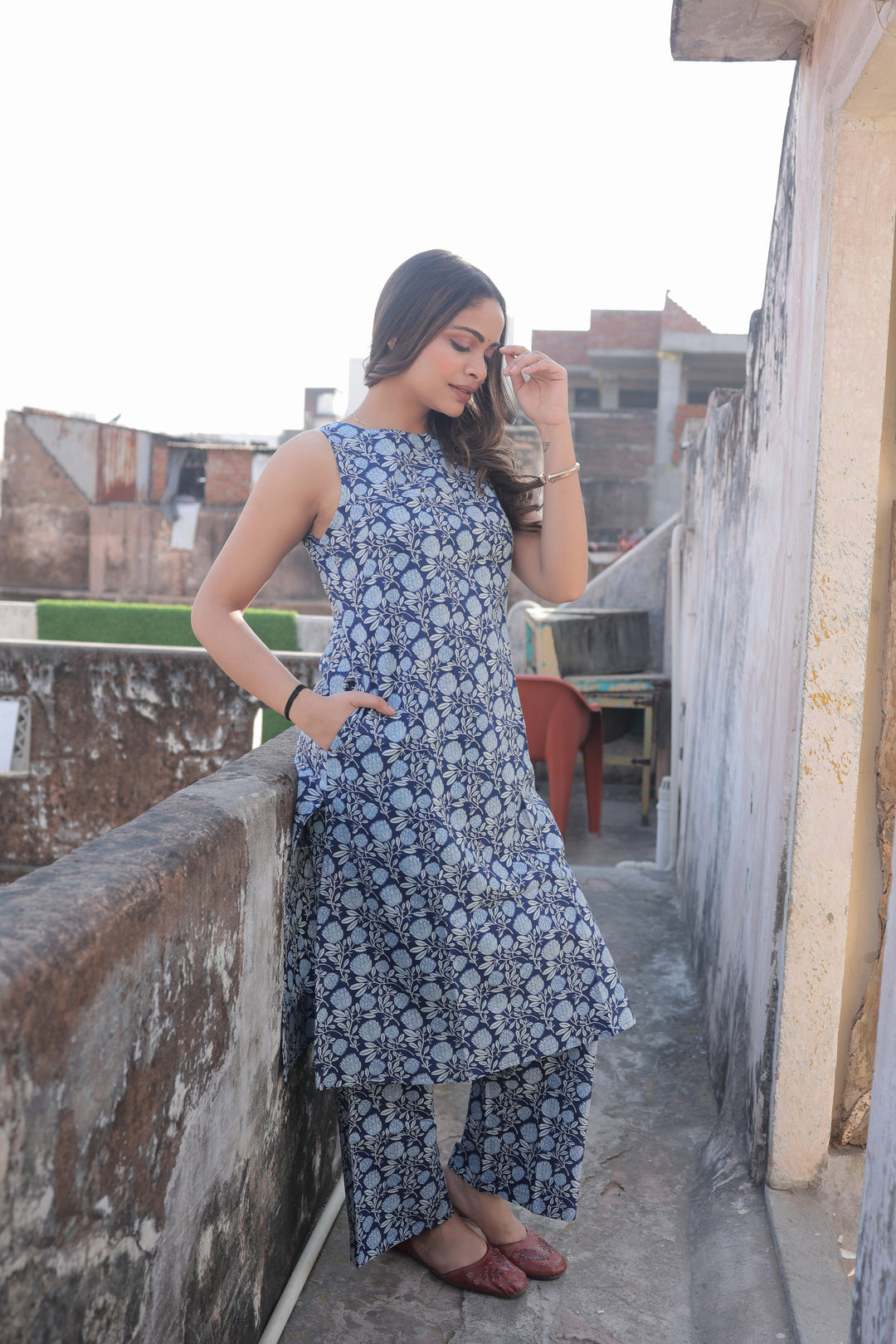 The Meher Indigo Floral Jaal Kurta-Pant Set