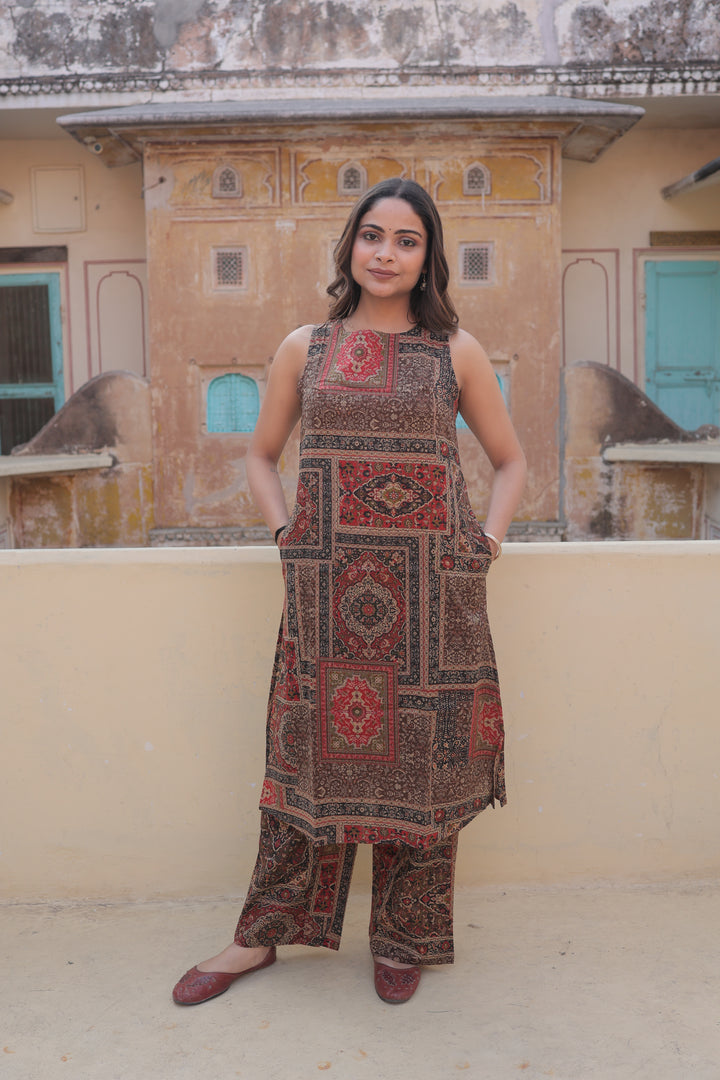 The Rivaaya Ajrakh Tiled Kurta-Pant Set