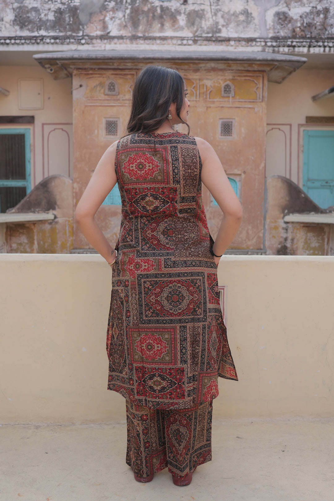 The Rivaaya Ajrakh Tiled Kurta-Pant Set